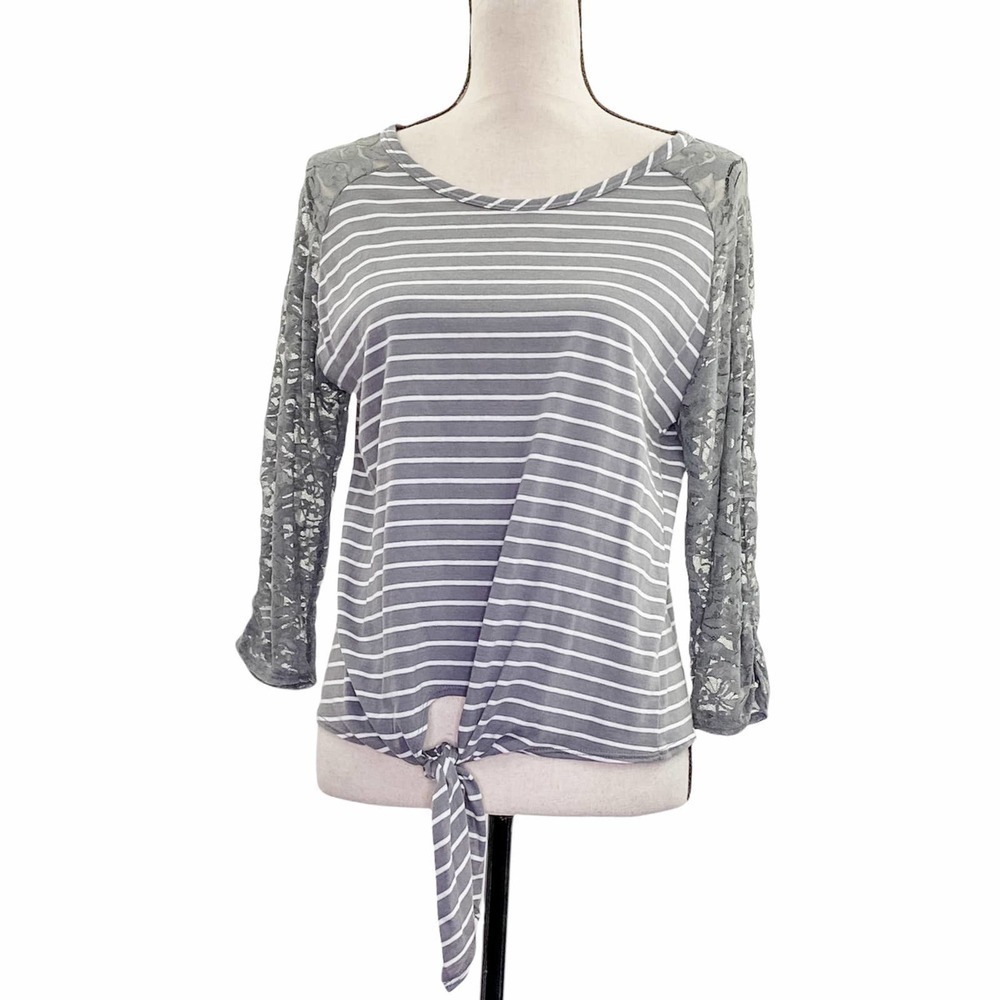 MIX & Co Gray & White Striped Lace Long Sleeve Tie Waist Blouse